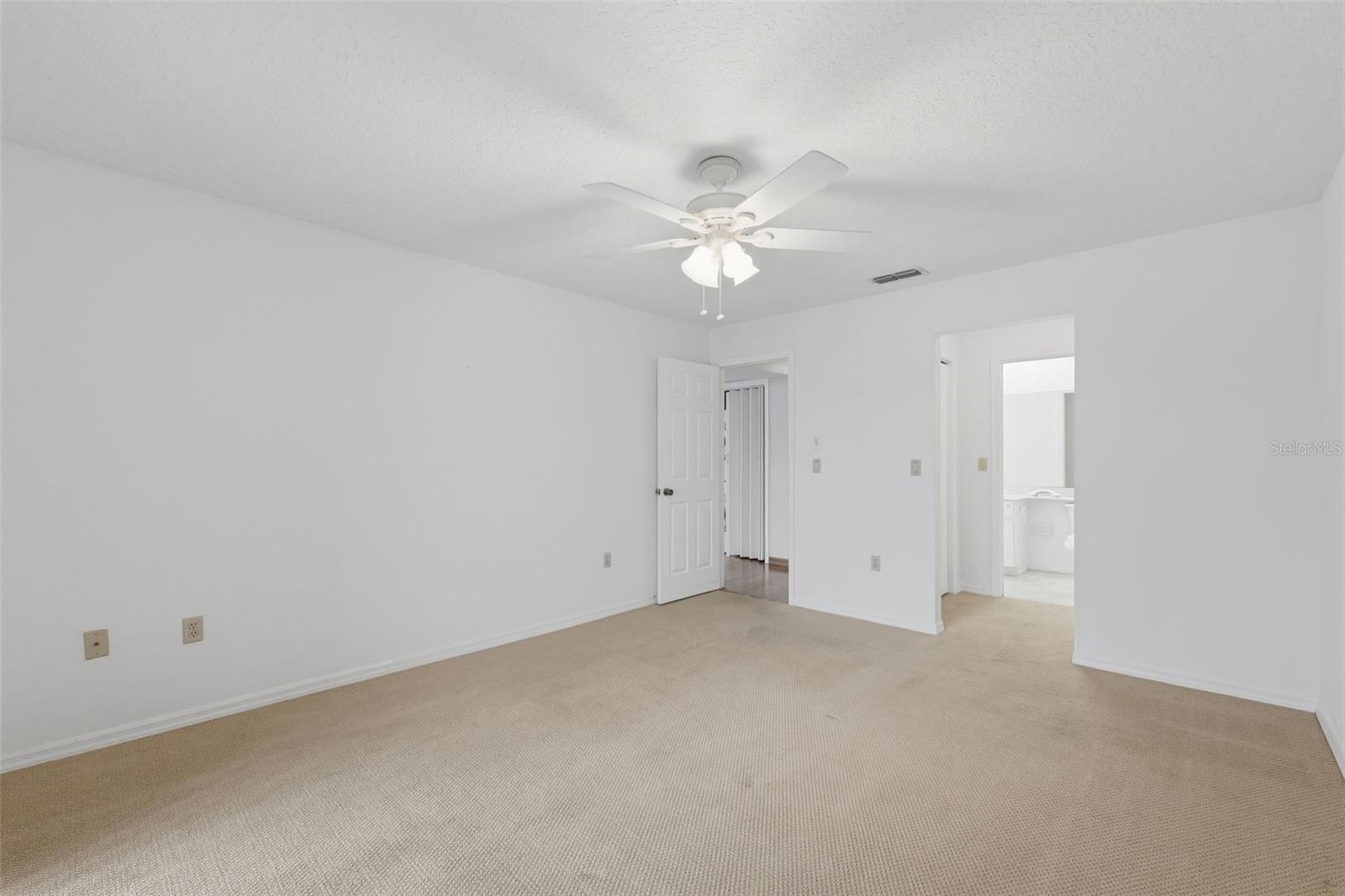 9151 LINGROVE RD, WEEKI WACHEE, FL — photo 8