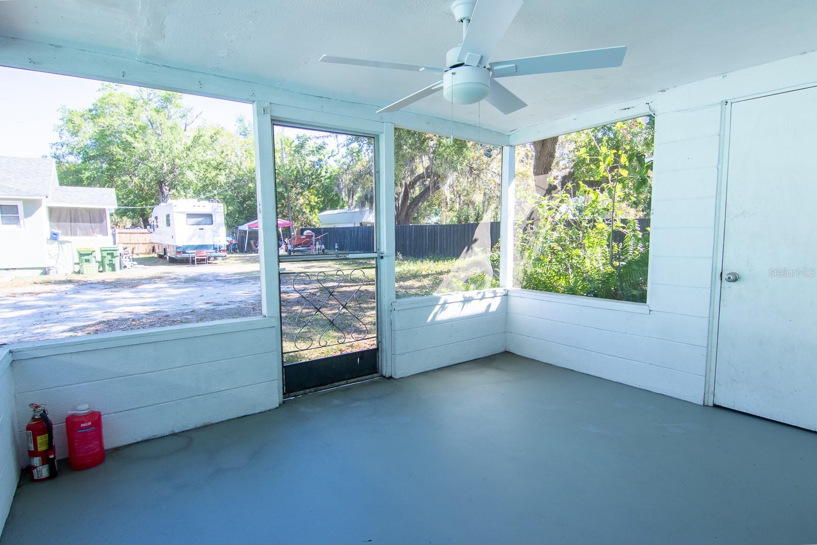 610 N EAST AVE, SARASOTA, FL — photo 33