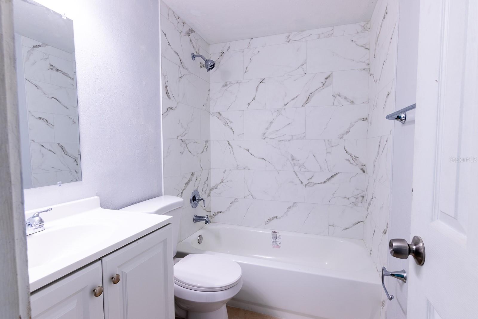 610 N EAST AVE, SARASOTA, FL — photo 48