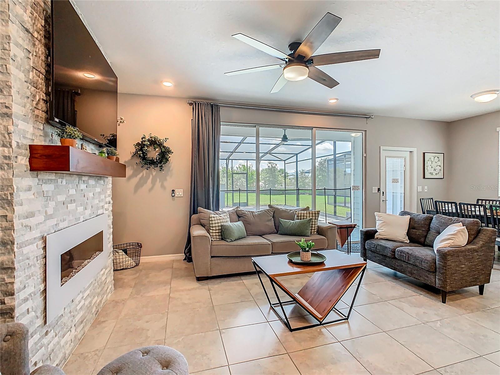 967 PARADISE DR, DAVENPORT, FL — photo 12
