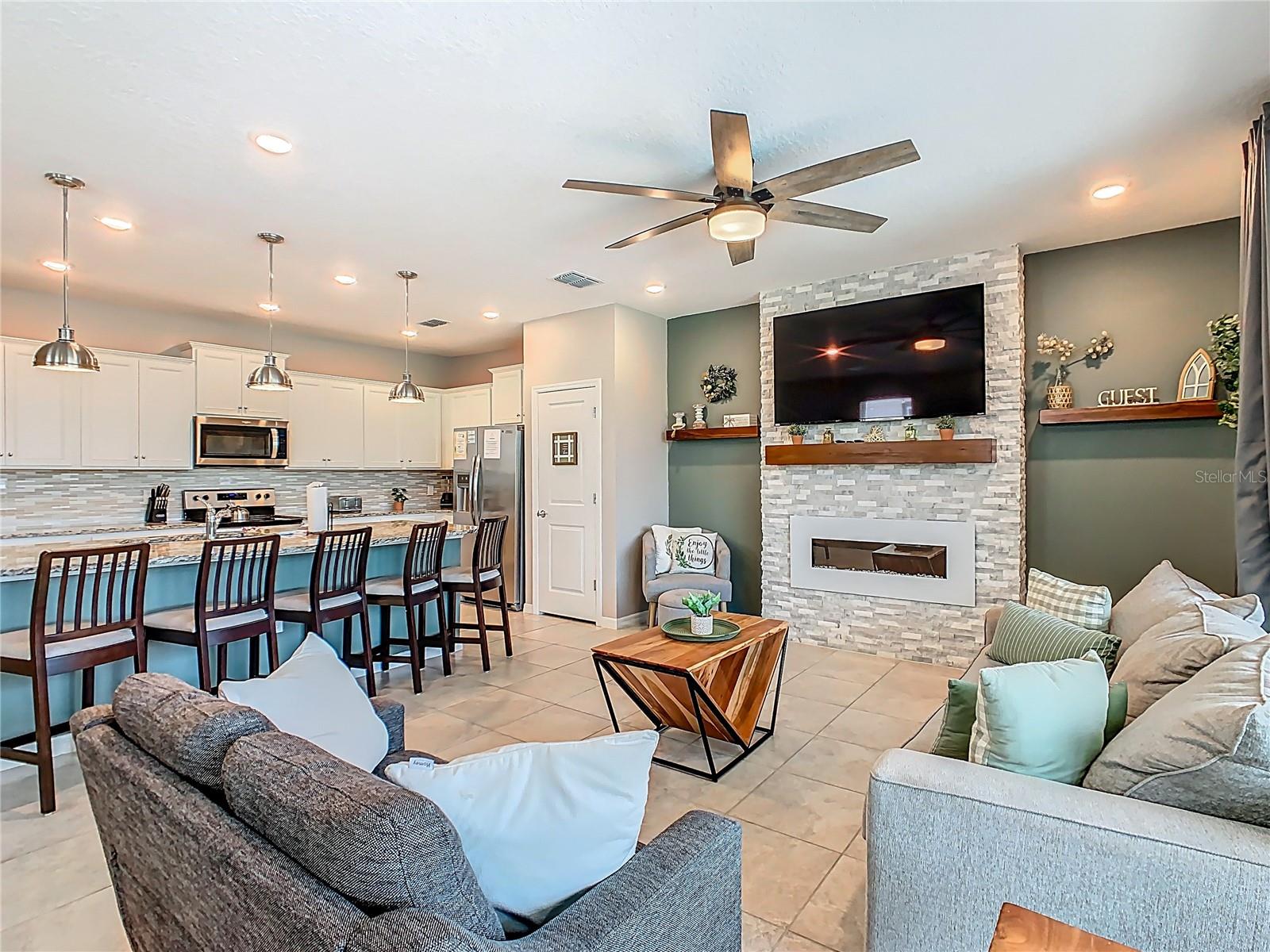 967 PARADISE DR, DAVENPORT, FL — photo 16