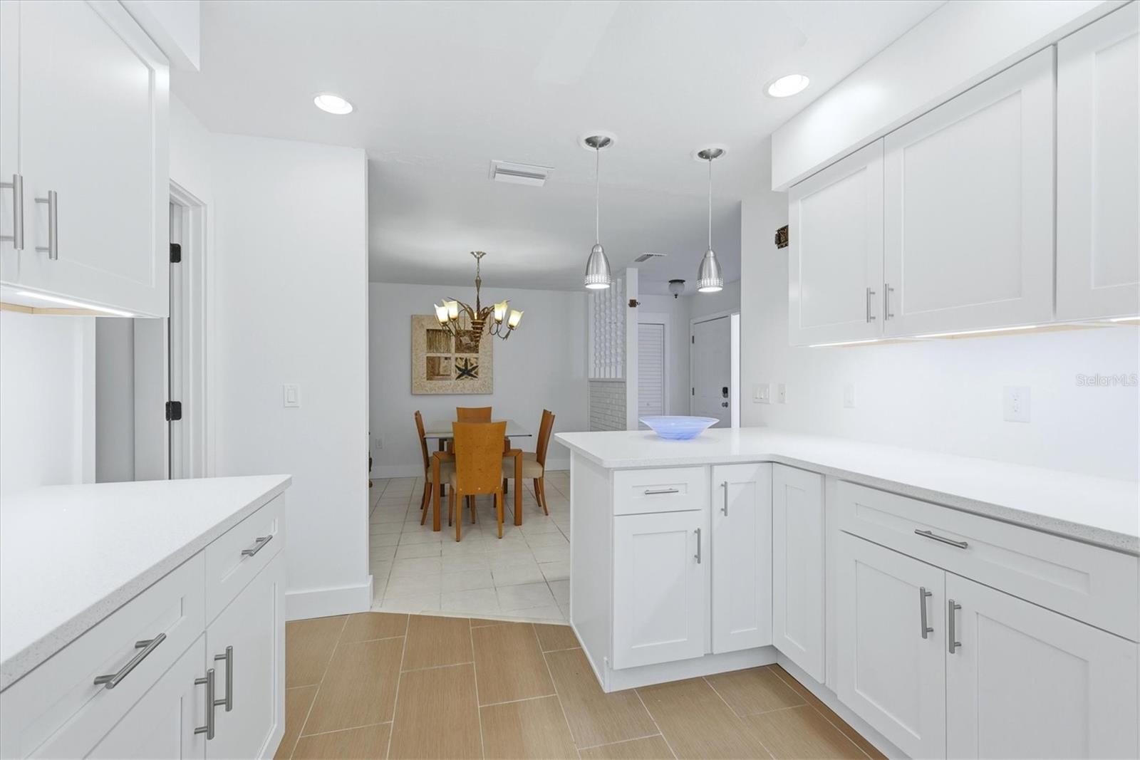 616 LYONS LN, LONGBOAT KEY, FL — photo 13