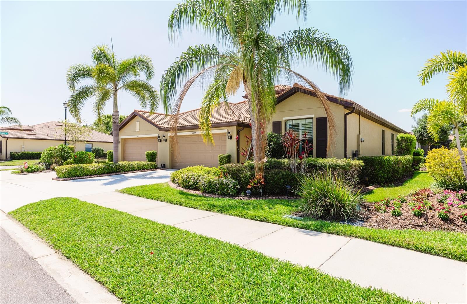 2427 DAISY DR, NORTH PORT, FL — photo 2