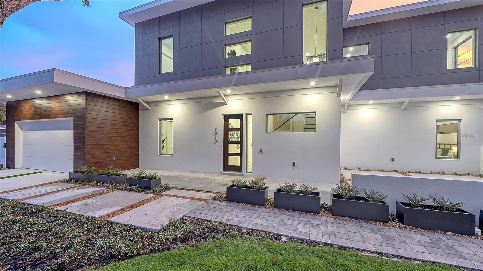 2010 HYDE PARK CIR, SARASOTA, FL — photo 5