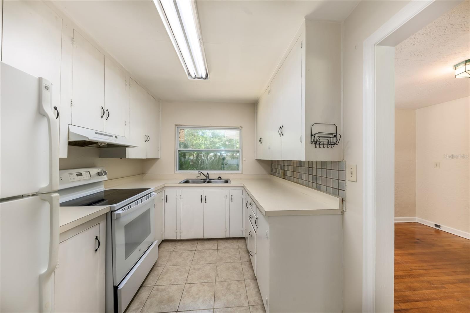 519 VERN DR, ORLANDO, FL — photo 3