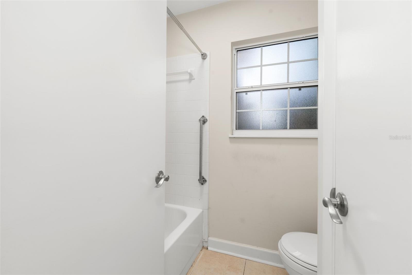 8593 NW 41ST TER, GAINESVILLE, FL — photo 14