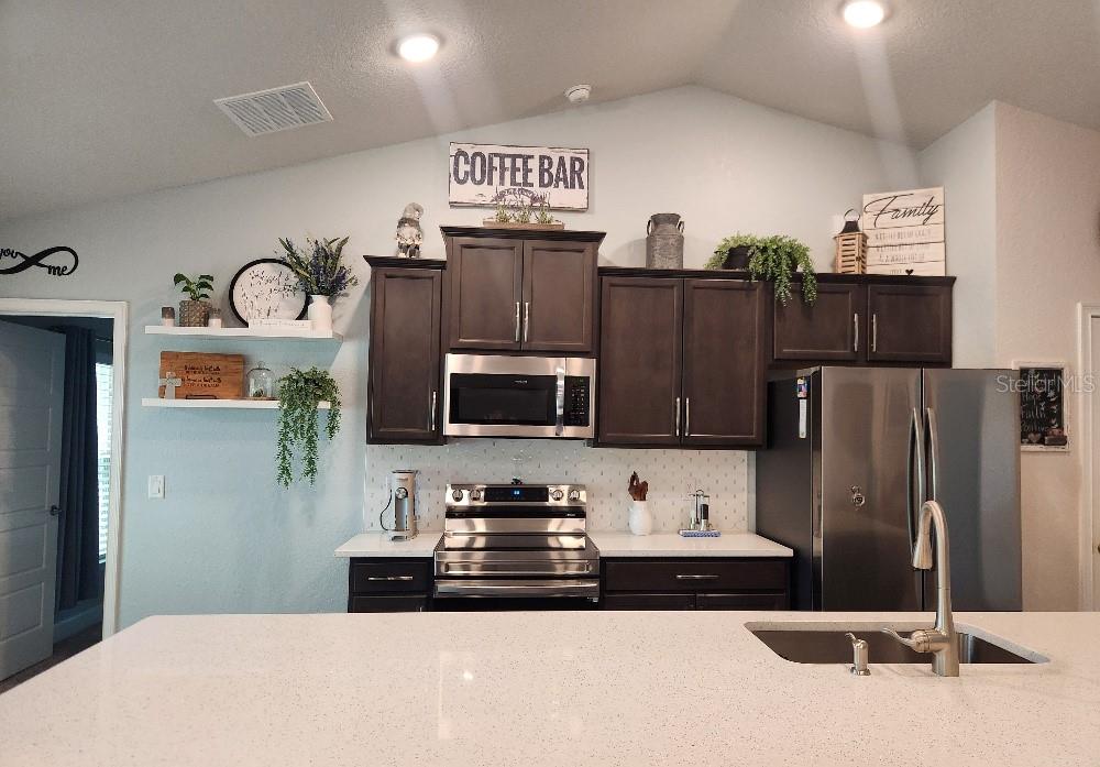 47 VILLAGE CENTER DR, HOMOSASSA, FL — photo 16