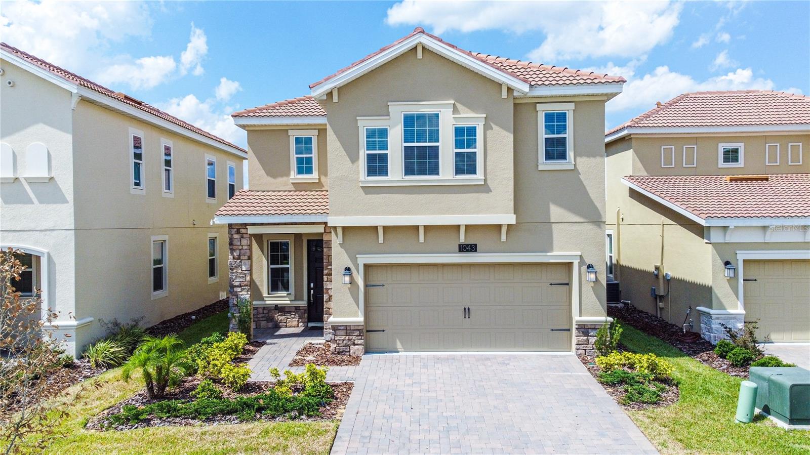 1043 BLACKWOLF RUN RD, DAVENPORT, FL