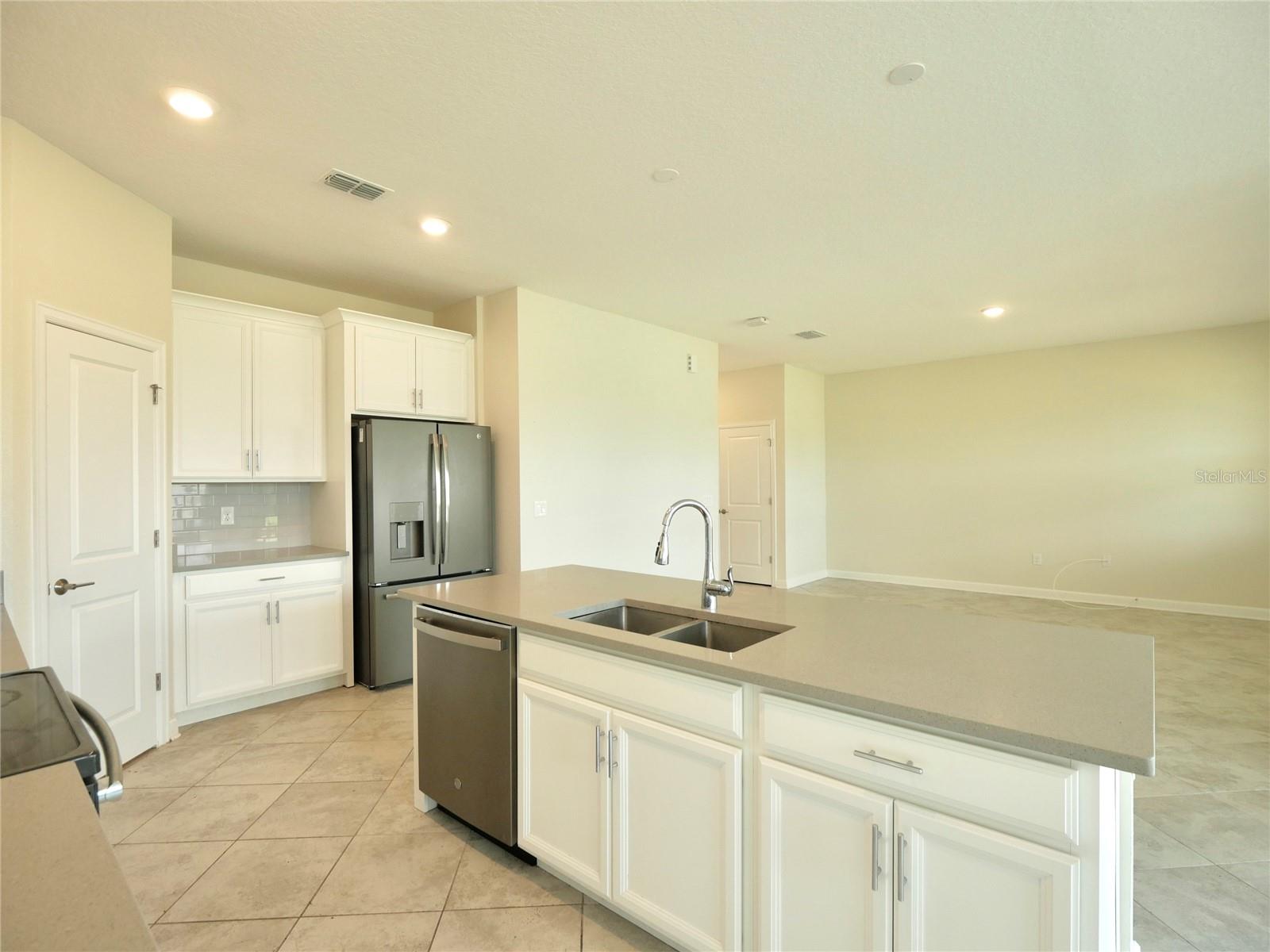 1043 BLACKWOLF RUN RD, DAVENPORT, FL — photo 9