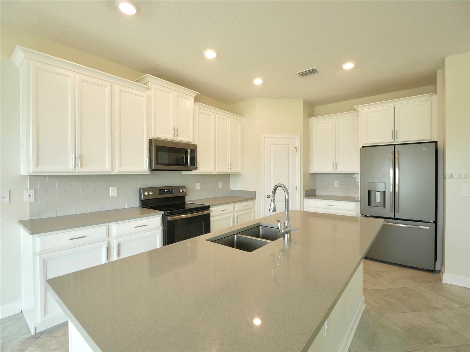 1043 BLACKWOLF RUN RD, DAVENPORT, FL — photo 10