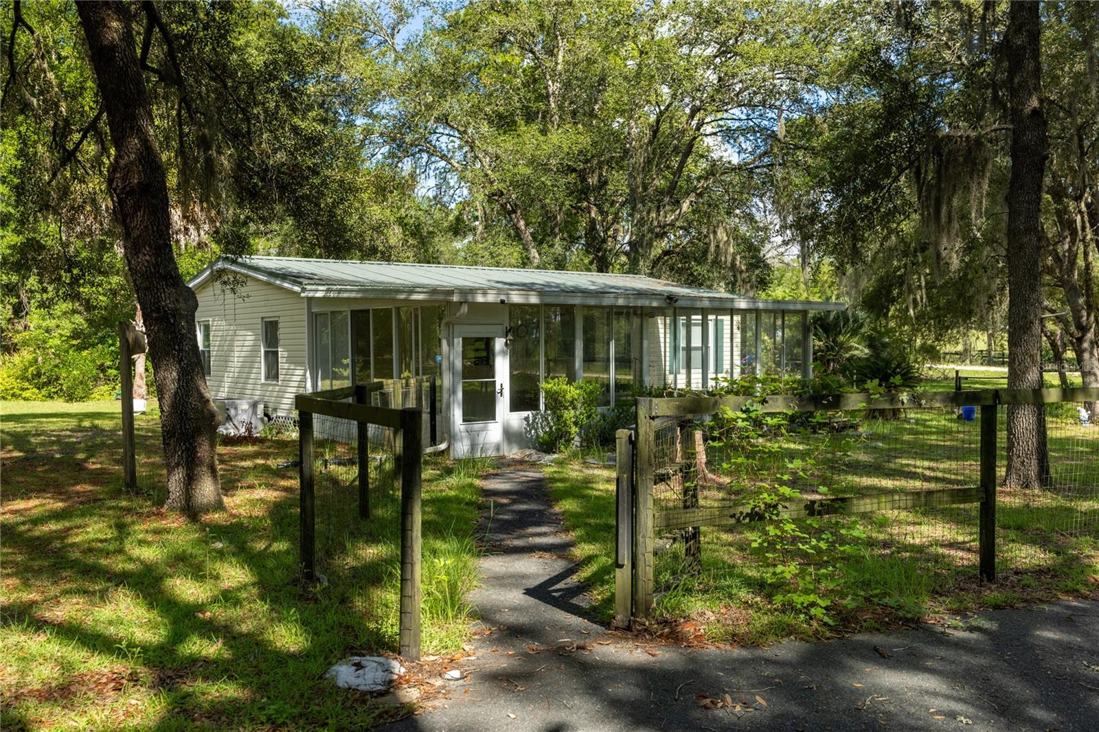 14890 SE 20TH ST, MORRISTON, FL — photo 13