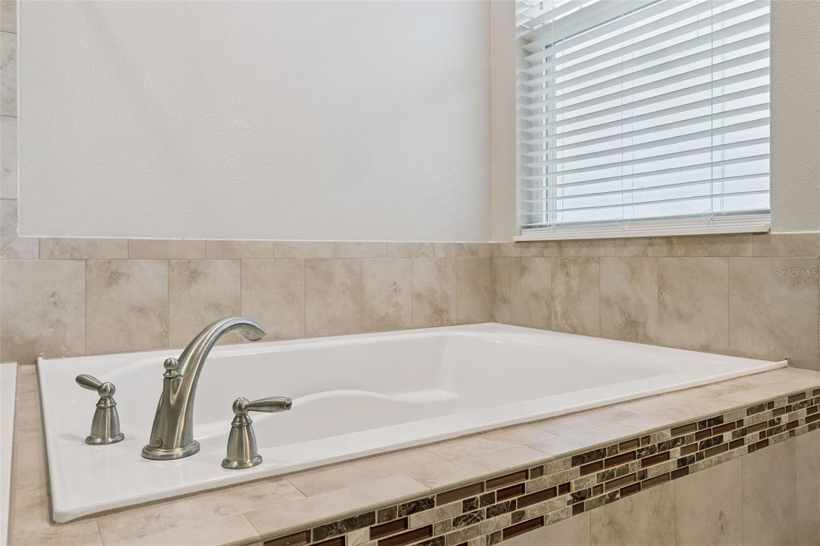 1134 WHITE WATER BAY DR, GROVELAND, FL — photo 30