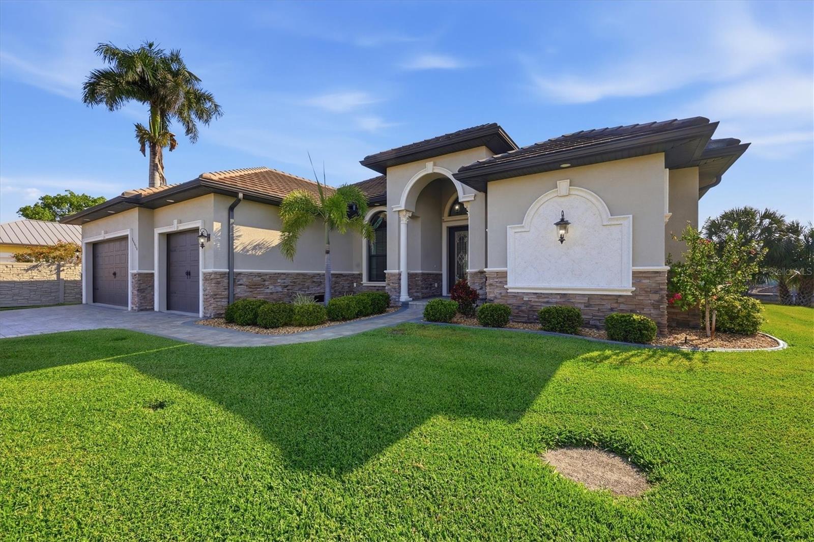 14654 SAN DOMINGO BLVD, PORT CHARLOTTE, FL — photo 2