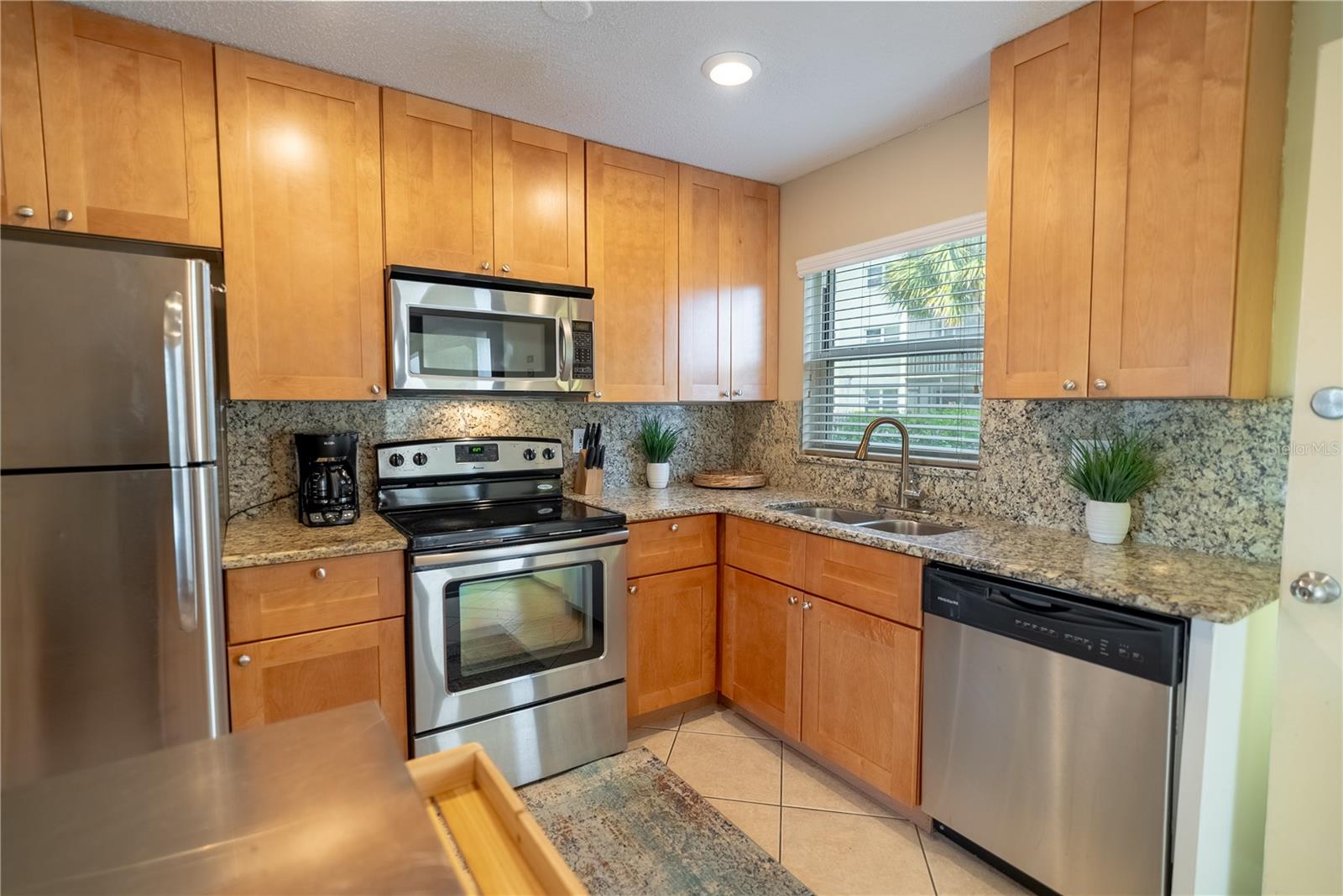 925 BEACH RD #107, SARASOTA, FL — photo 6