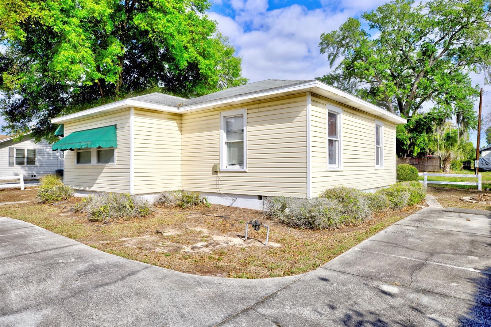 121 BATES AVE SE, WINTER HAVEN, FL — photo 27