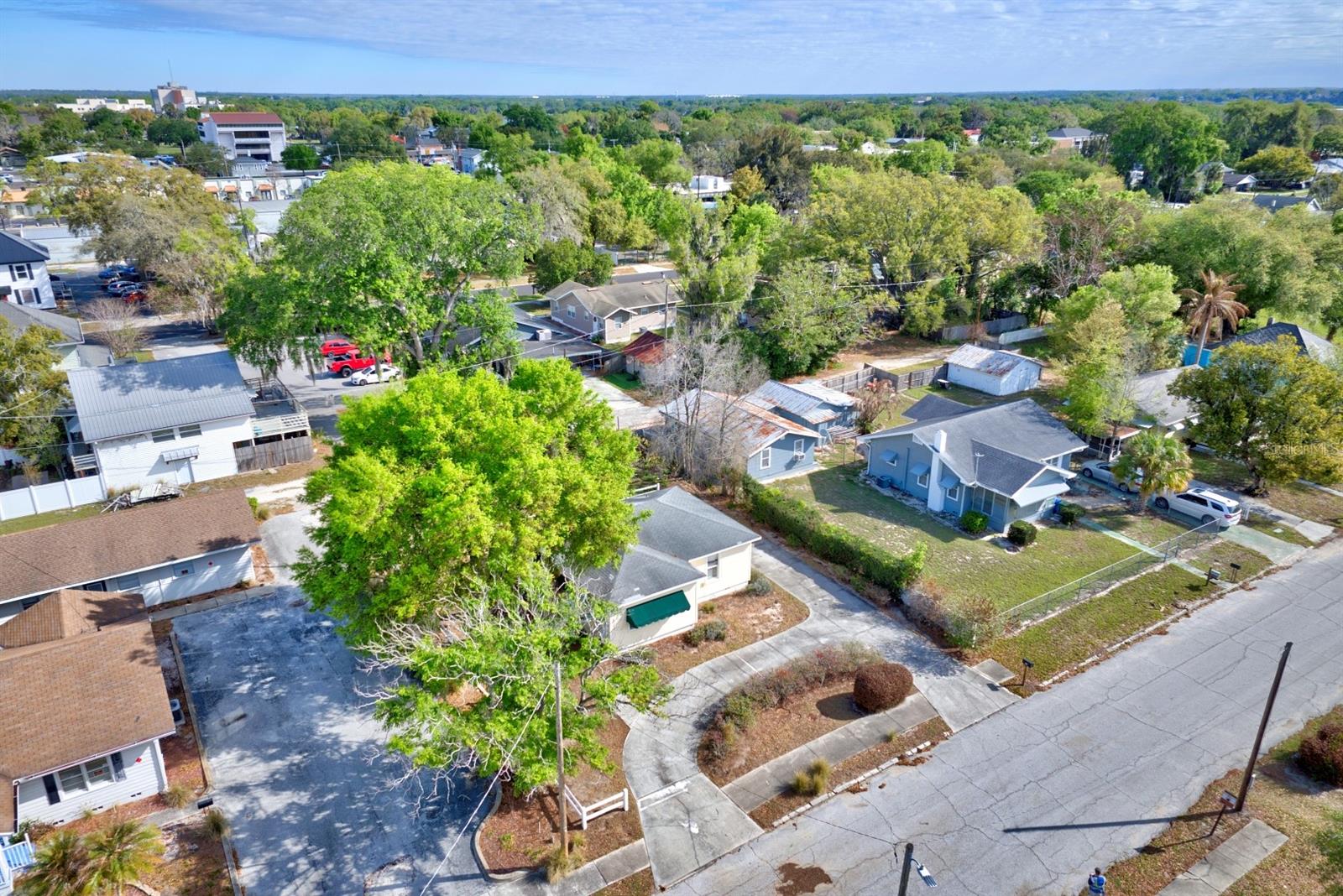 121 BATES AVE SE, WINTER HAVEN, FL — photo 30