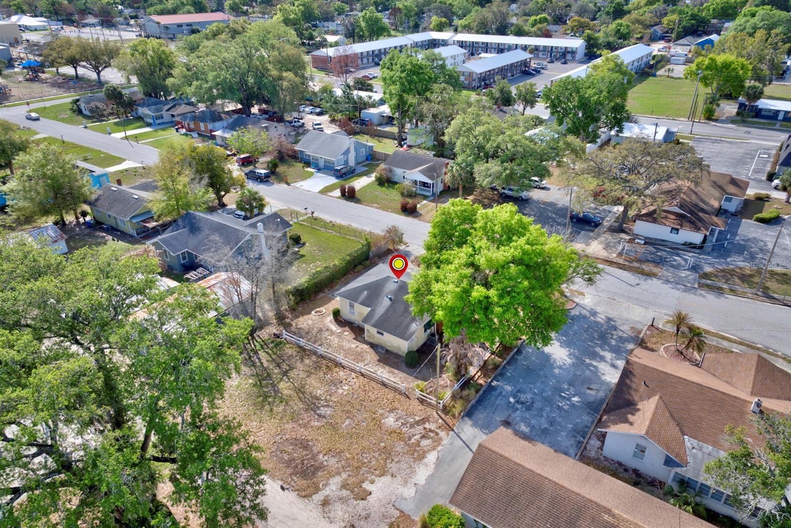 121 BATES AVE SE, WINTER HAVEN, FL — photo 32