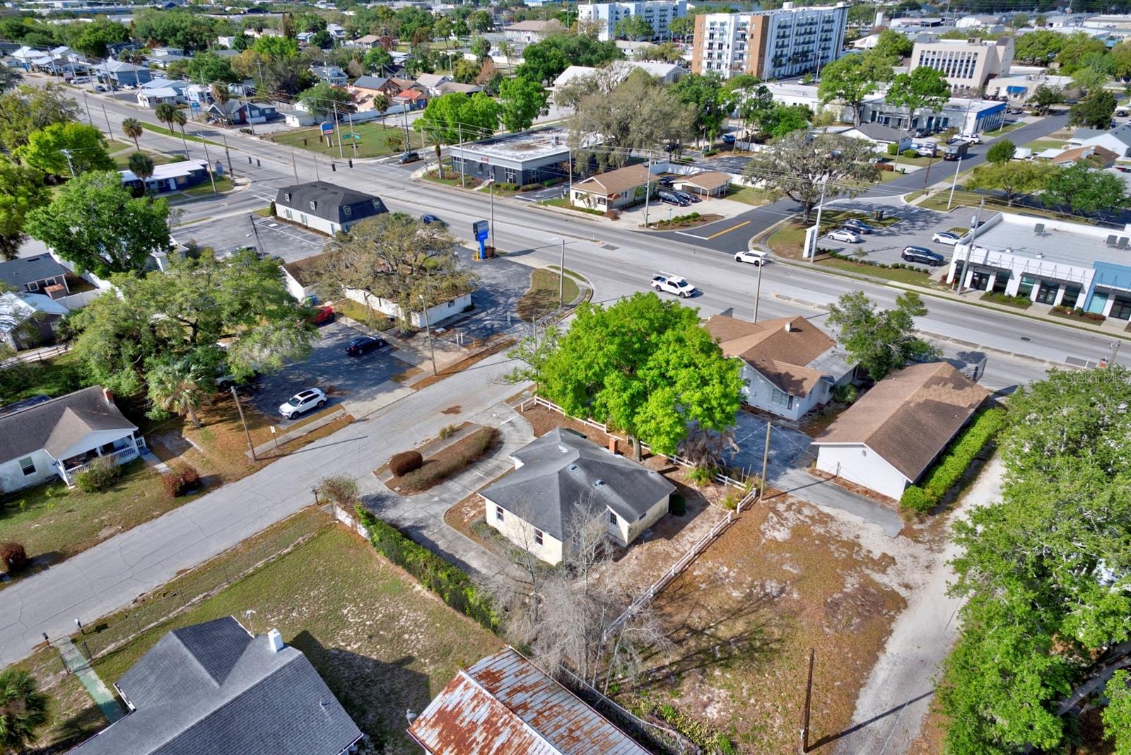 121 BATES AVE SE, WINTER HAVEN, FL — photo 33