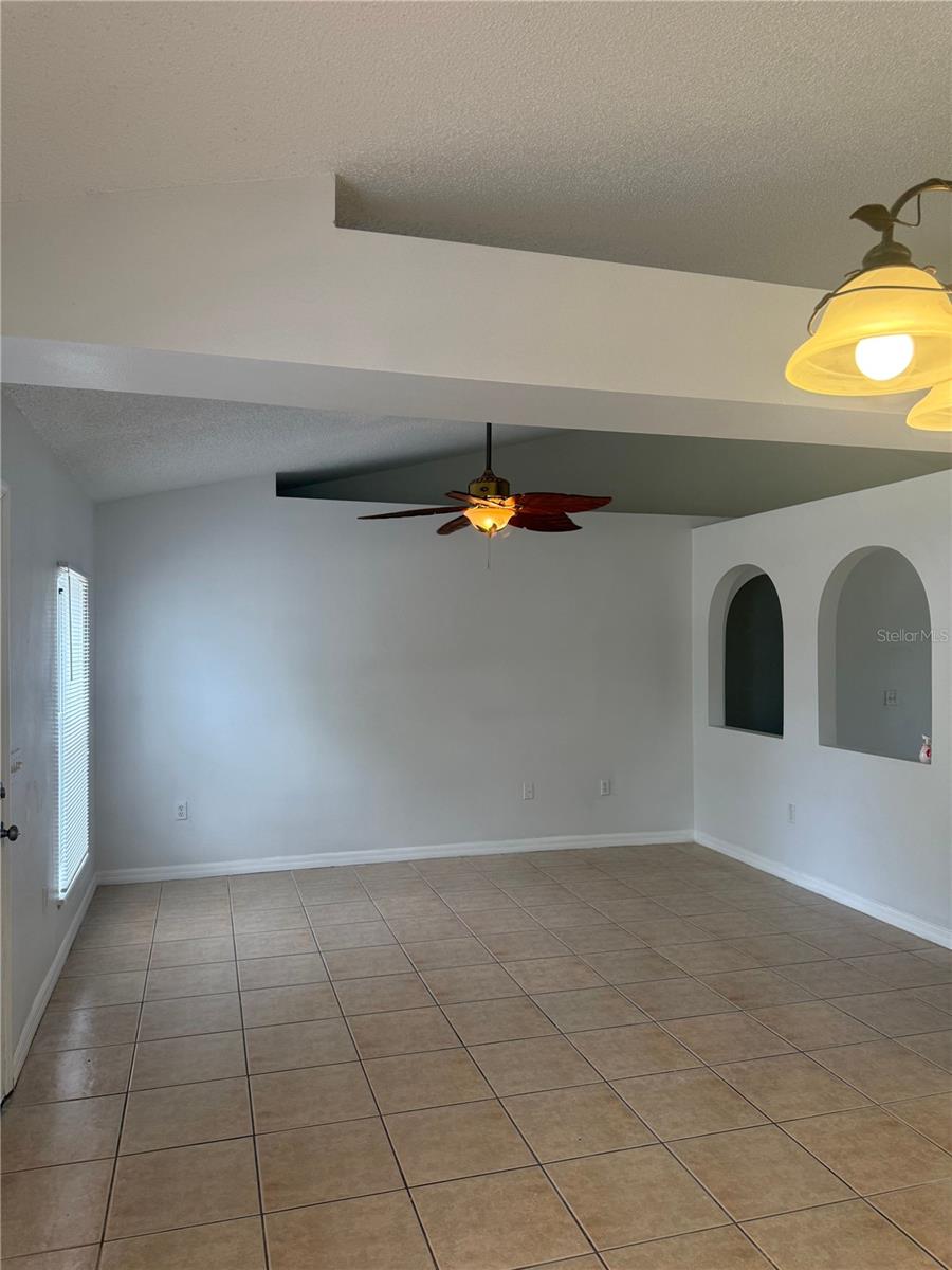 405 FRANCISCO WAY, KISSIMMEE, FL — photo 4