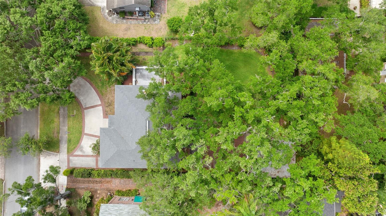 418 JASMINE WAY, CLEARWATER, FL — photo 39