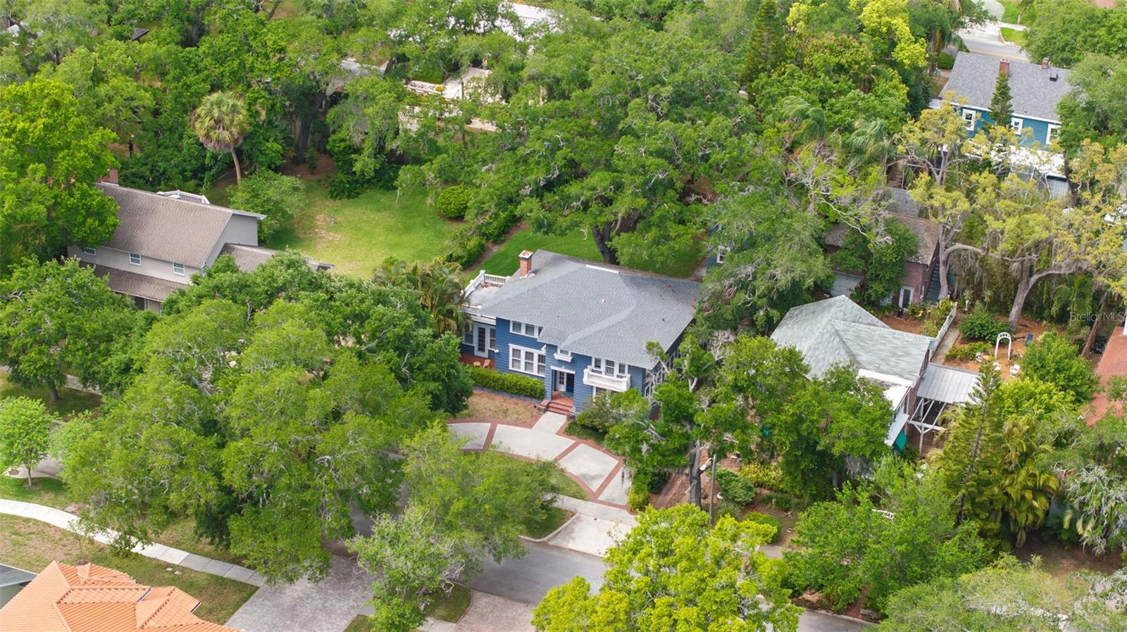 418 JASMINE WAY, CLEARWATER, FL — photo 41