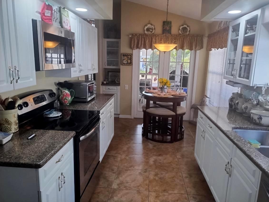 1412 WALDEN OAKS PL, PLANT CITY, FL — photo 8