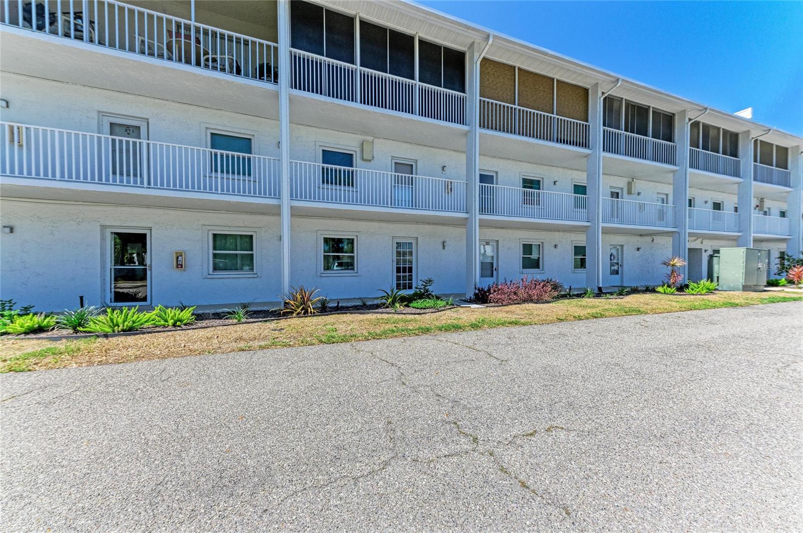 4920 38TH WAY S #210, ST PETERSBURG, FL — photo 2