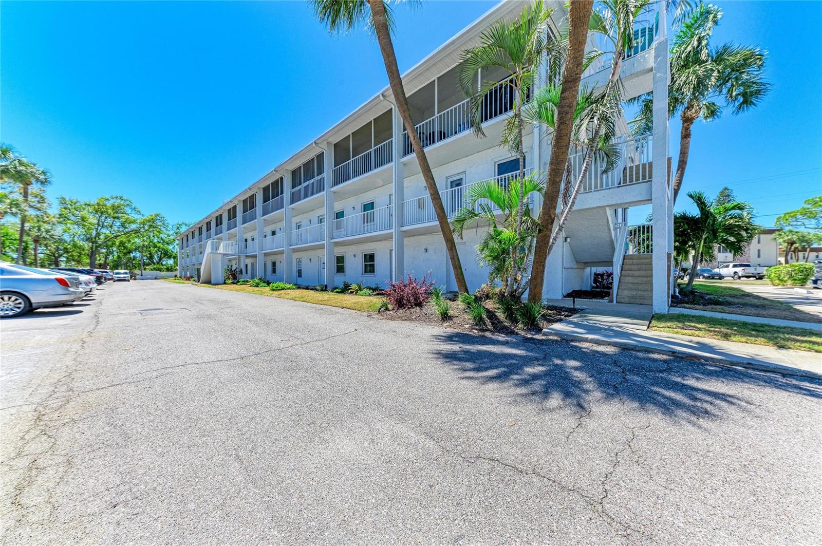 4920 38TH WAY S #210, ST PETERSBURG, FL — photo 3
