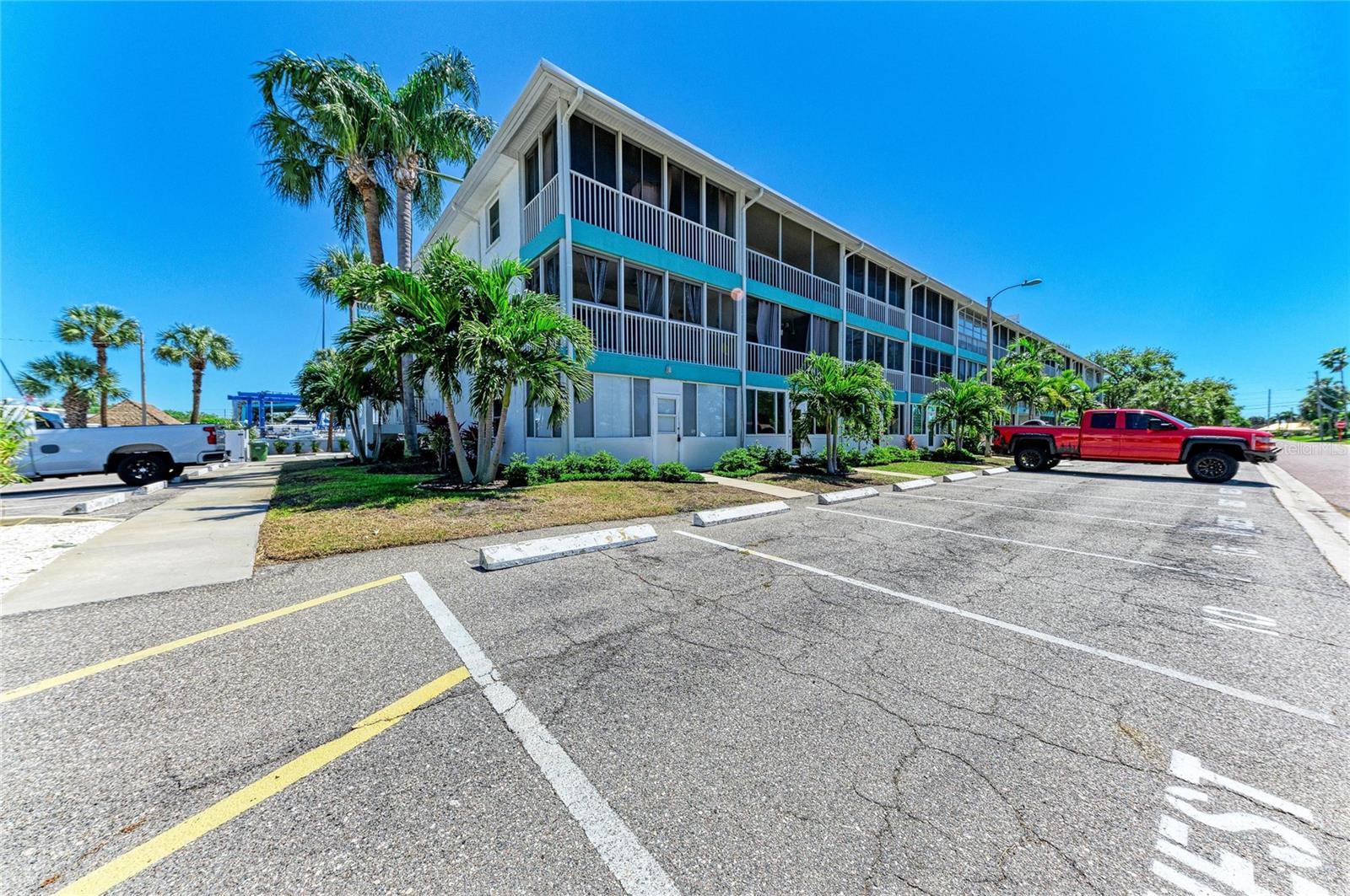 4920 38TH WAY S #210, ST PETERSBURG, FL — photo 4