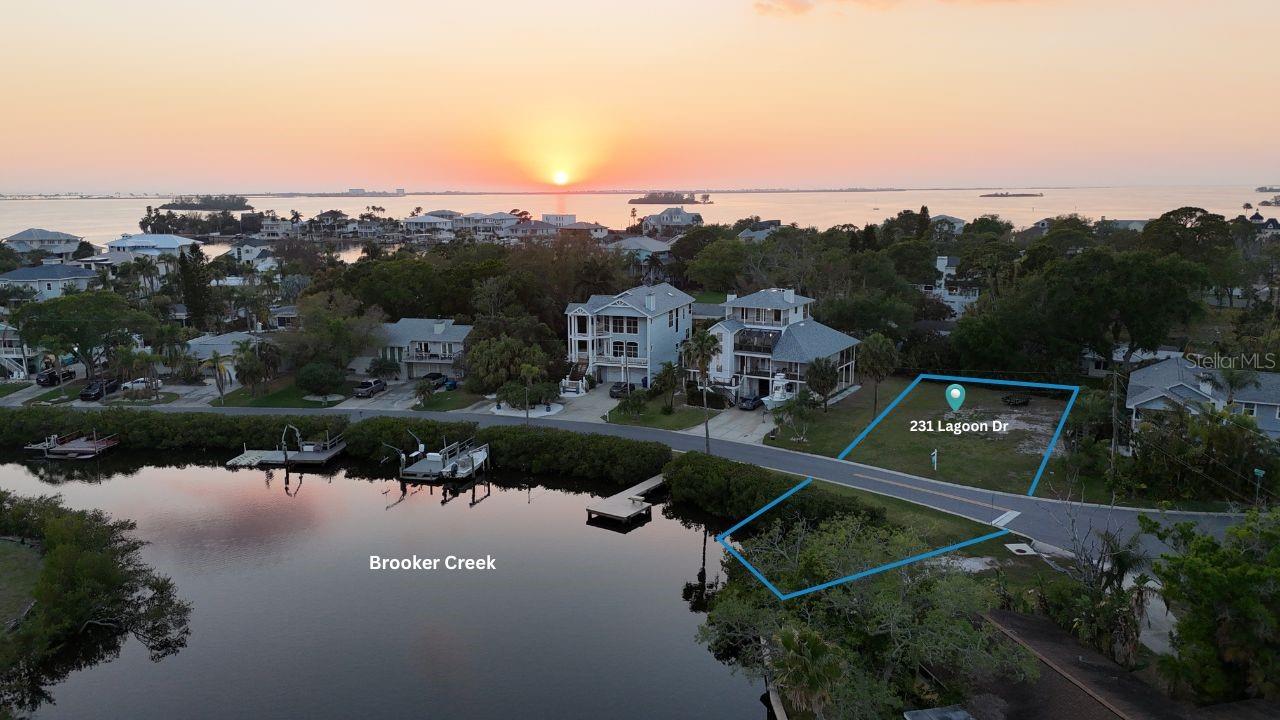 231 LAGOON DR, PALM HARBOR, FL — photo 2