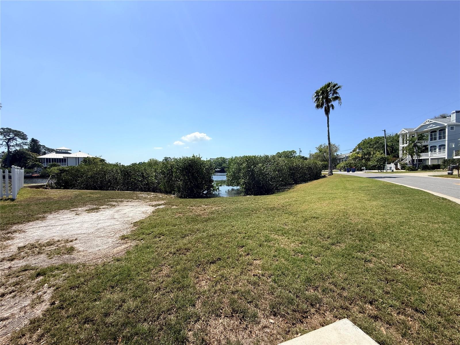 231 LAGOON DR, PALM HARBOR, FL — photo 12