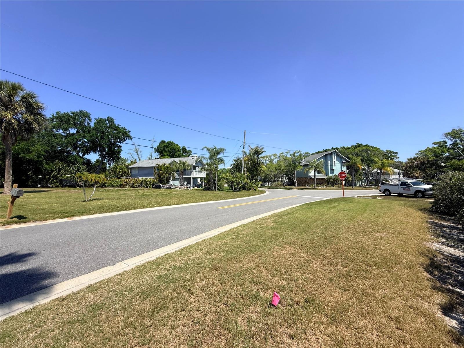 231 LAGOON DR, PALM HARBOR, FL — photo 17