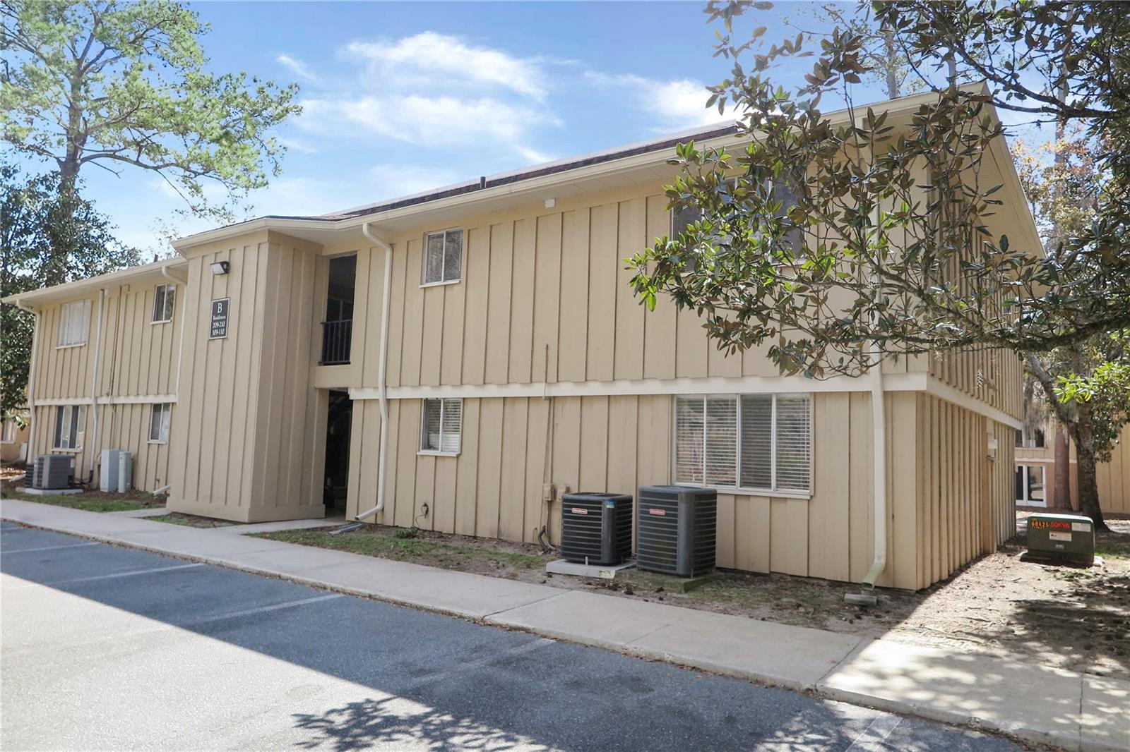507 NW 39TH DR #210, GAINESVILLE, FL