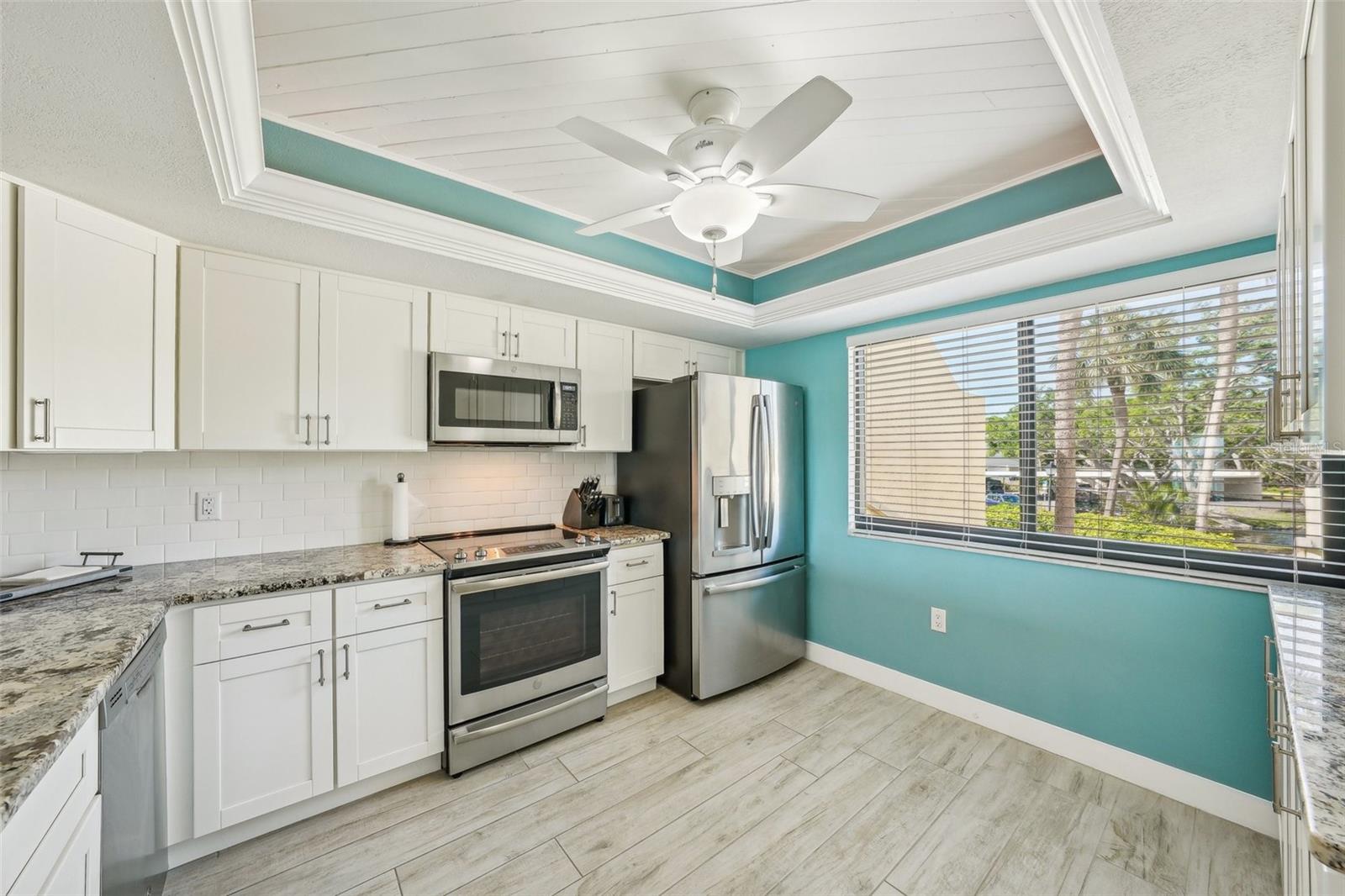 7520 SUNSHINE SKYWAY LN S #T18, ST PETERSBURG, FL — photo 26