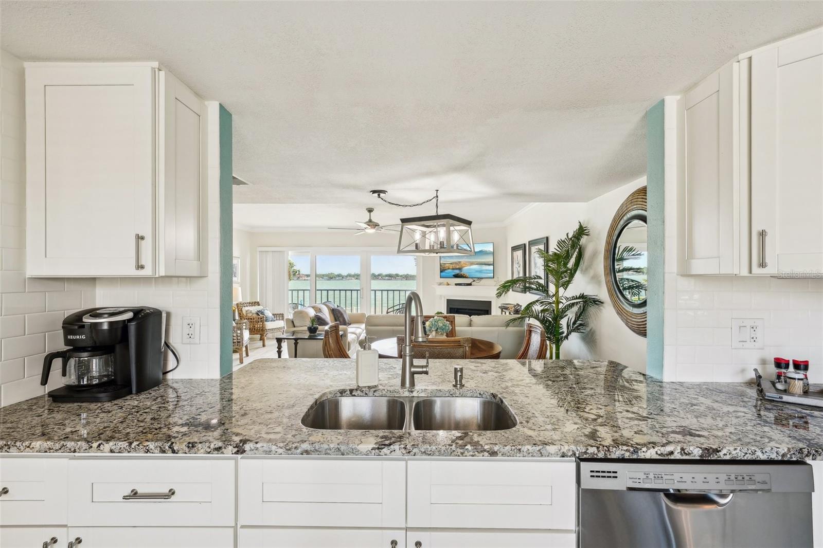 7520 SUNSHINE SKYWAY LN S #T18, ST PETERSBURG, FL — photo 31