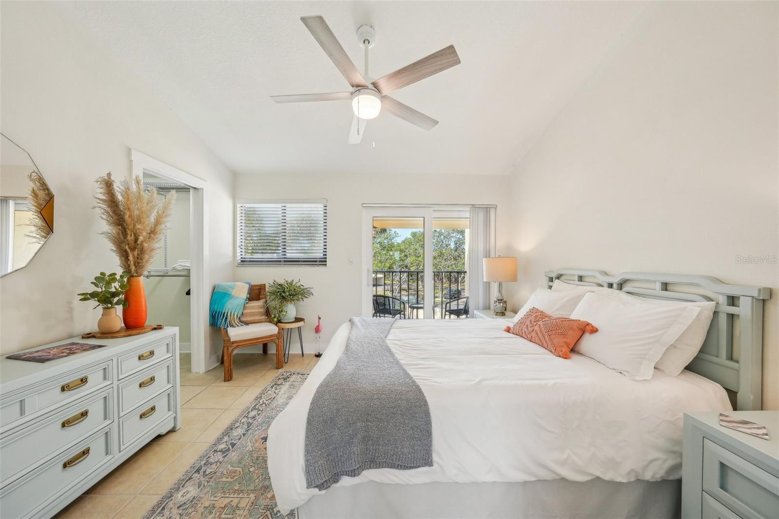 7520 SUNSHINE SKYWAY LN S #T18, ST PETERSBURG, FL — photo 44