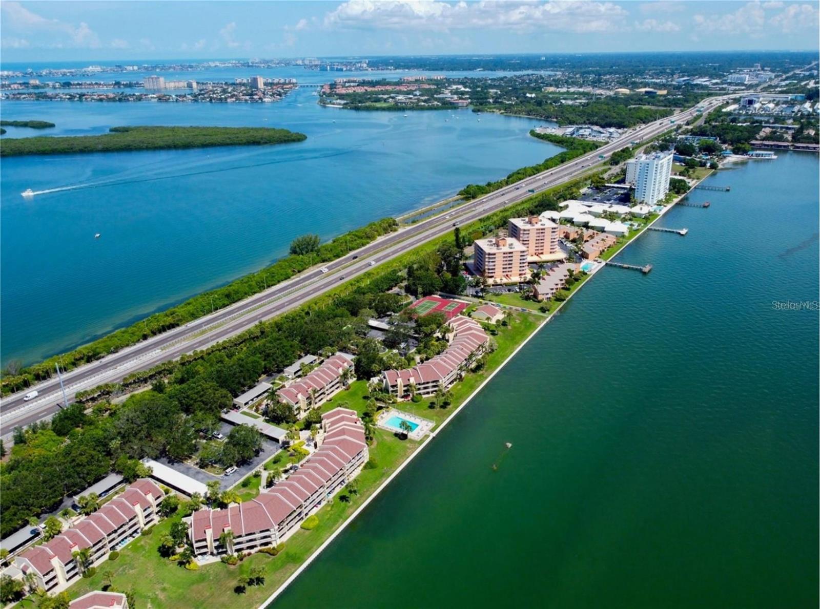 7520 SUNSHINE SKYWAY LN S #T18, ST PETERSBURG, FL — photo 52