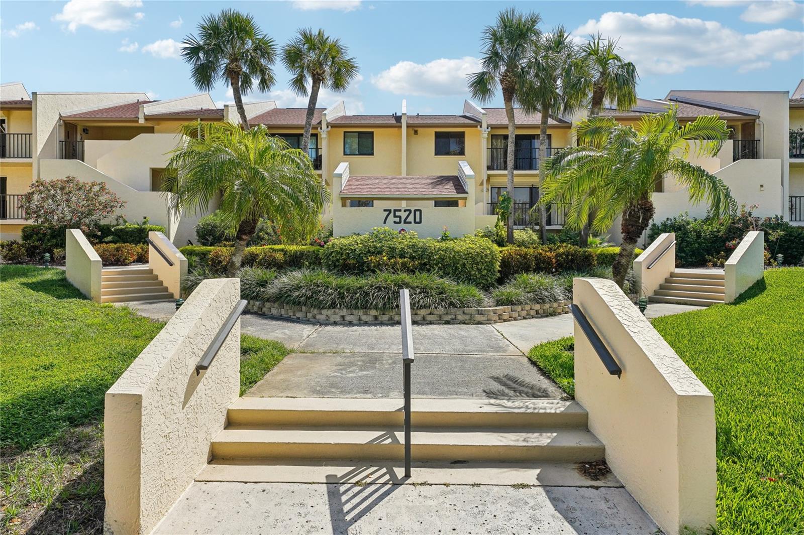 7520 SUNSHINE SKYWAY LN S #T18, ST PETERSBURG, FL — photo 3