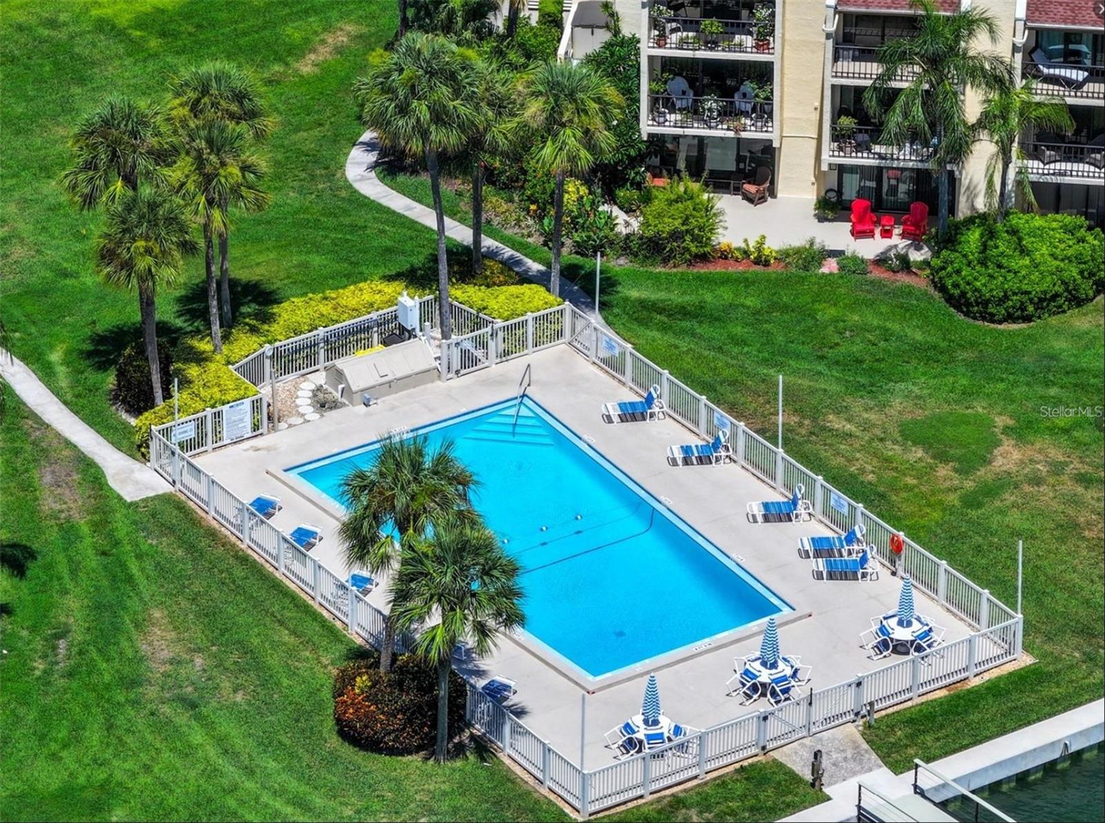 7520 SUNSHINE SKYWAY LN S #T18, ST PETERSBURG, FL — photo 45