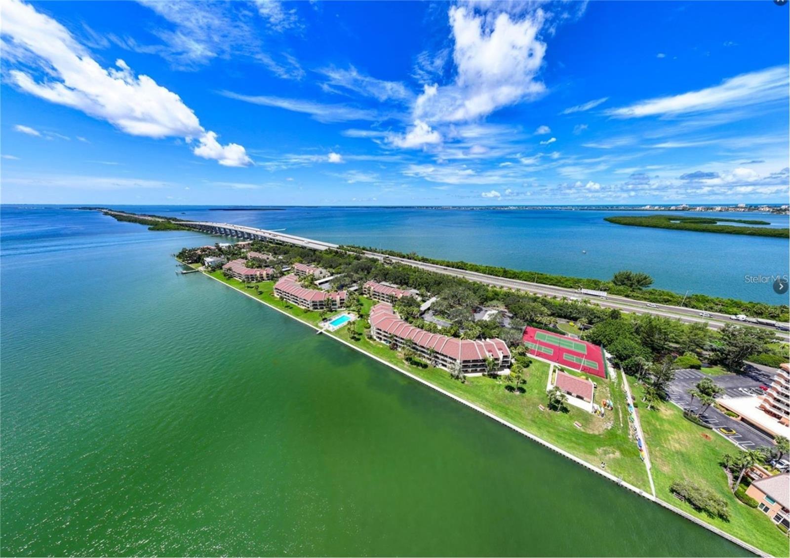 7520 SUNSHINE SKYWAY LN S #T18, ST PETERSBURG, FL — photo 53