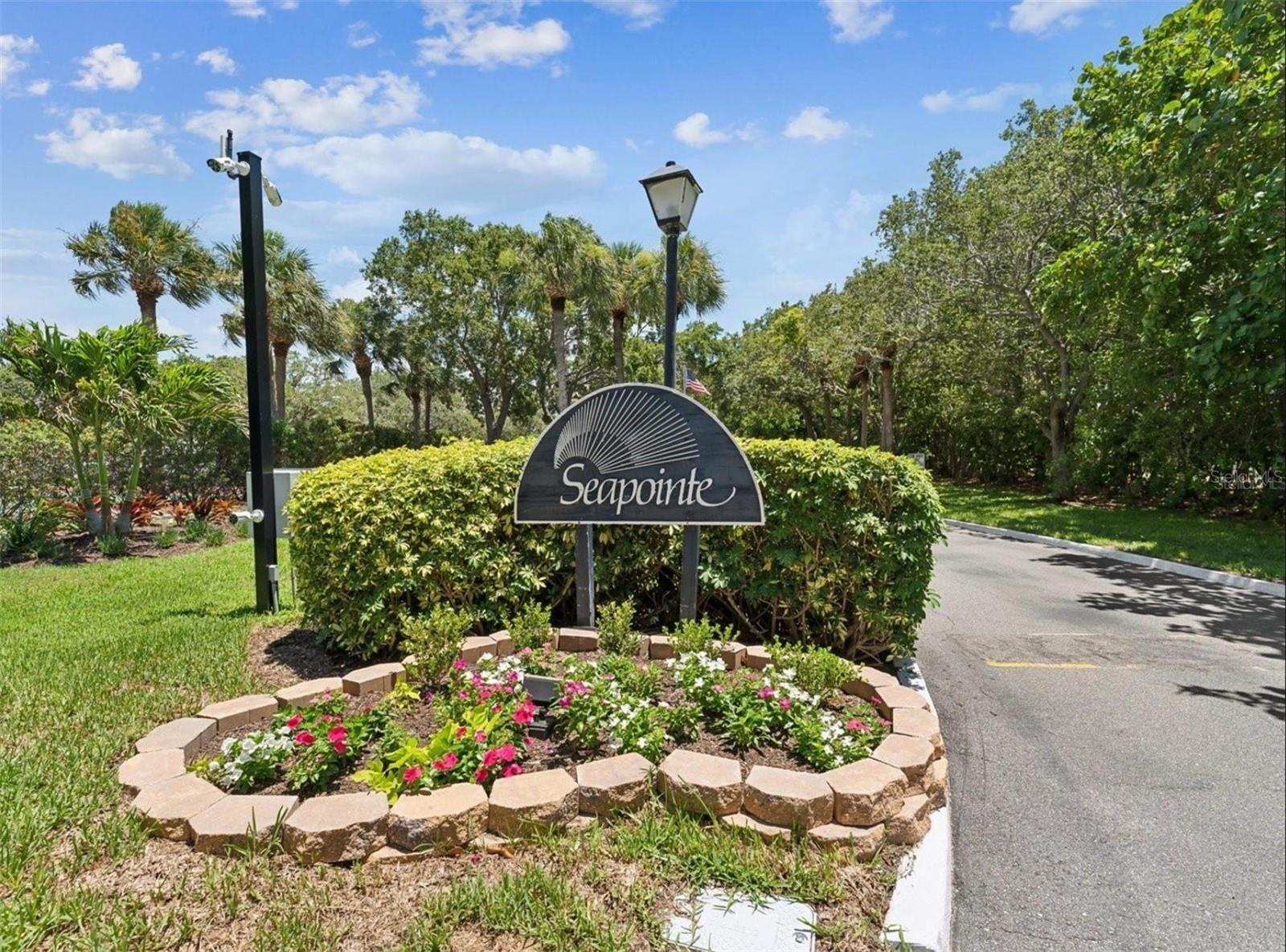 7520 SUNSHINE SKYWAY LN S #T18, ST PETERSBURG, FL — photo 55