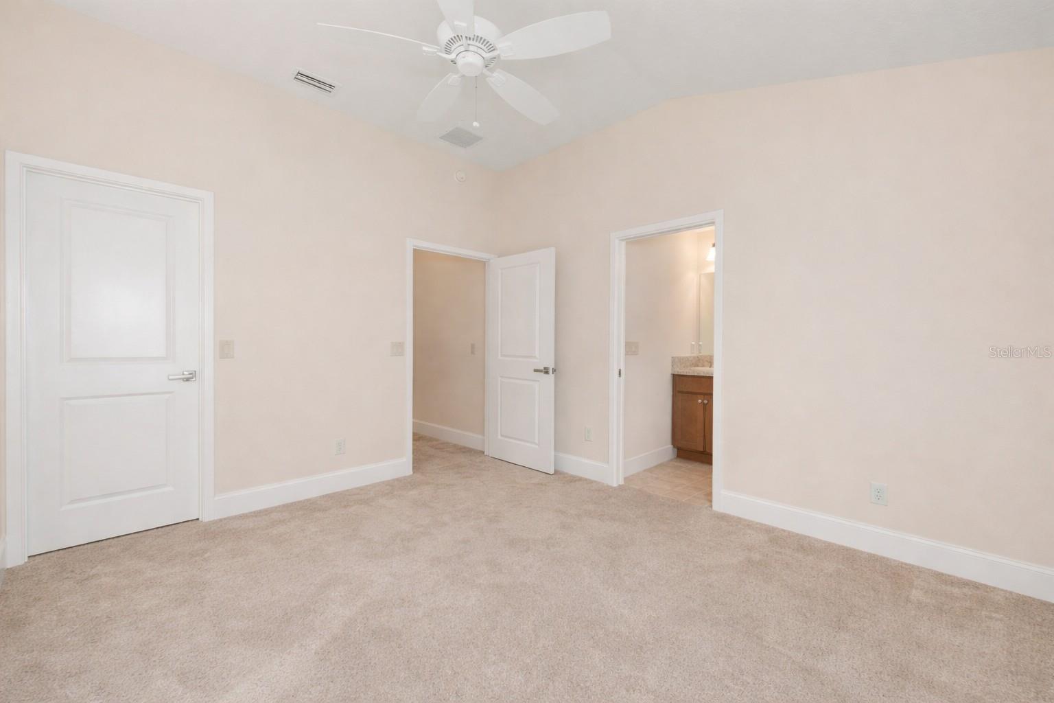 5791 HENRY LOOP, THE VILLAGES, FL — photo 31