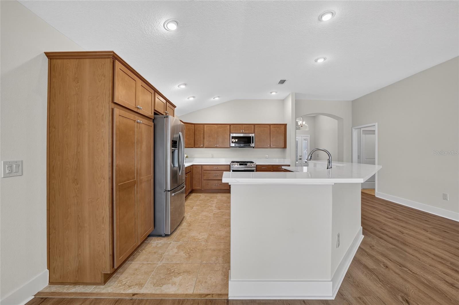 5791 HENRY LOOP, THE VILLAGES, FL — photo 13