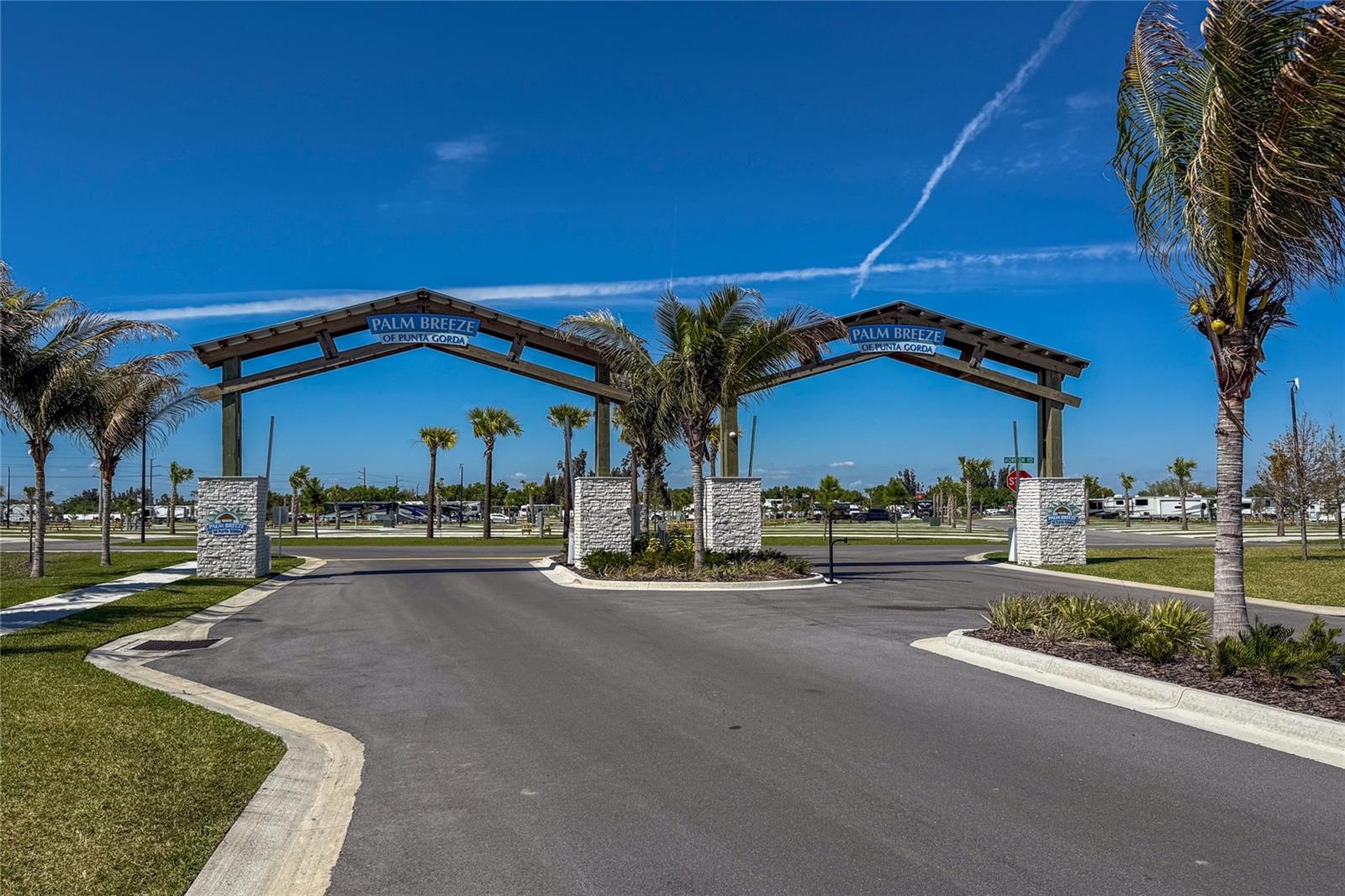 443 HORIZON RD, PUNTA GORDA, FL