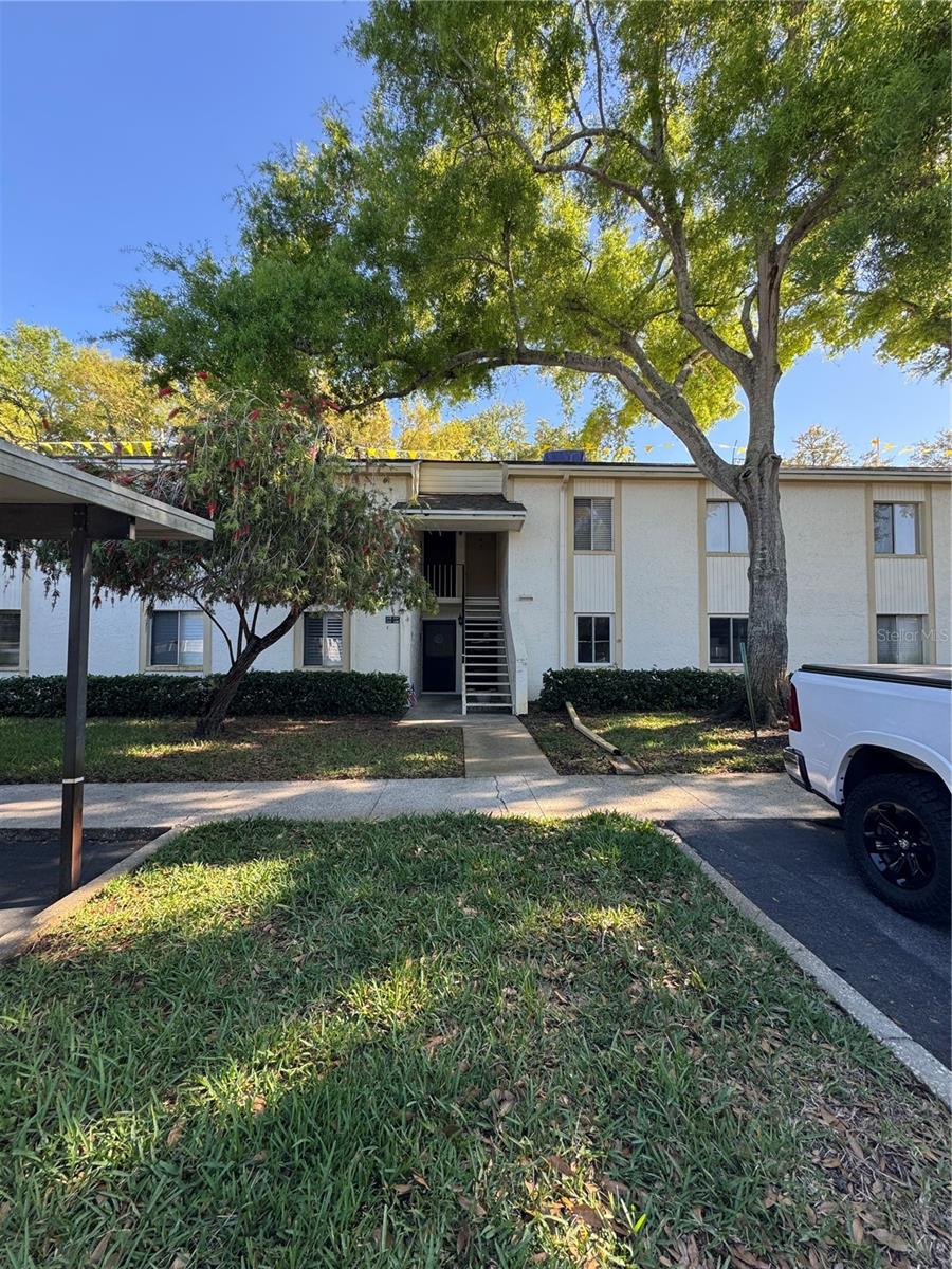 109 PINE CT, OLDSMAR, FL — photo 2