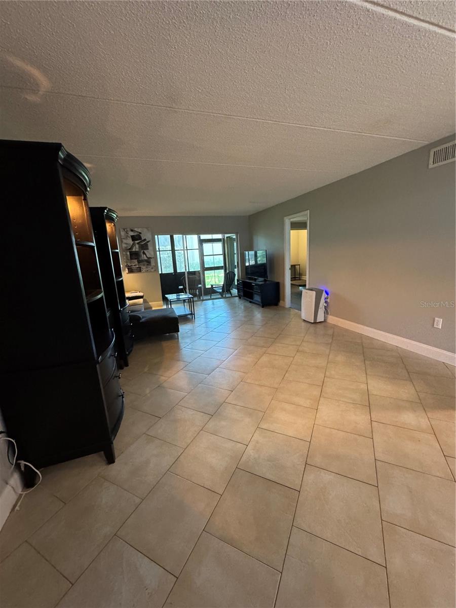109 PINE CT, OLDSMAR, FL — photo 10