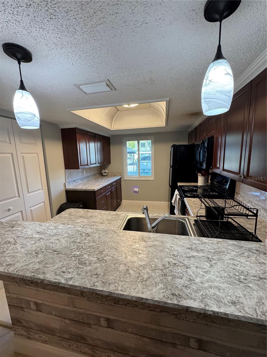 109 PINE CT, OLDSMAR, FL — photo 18