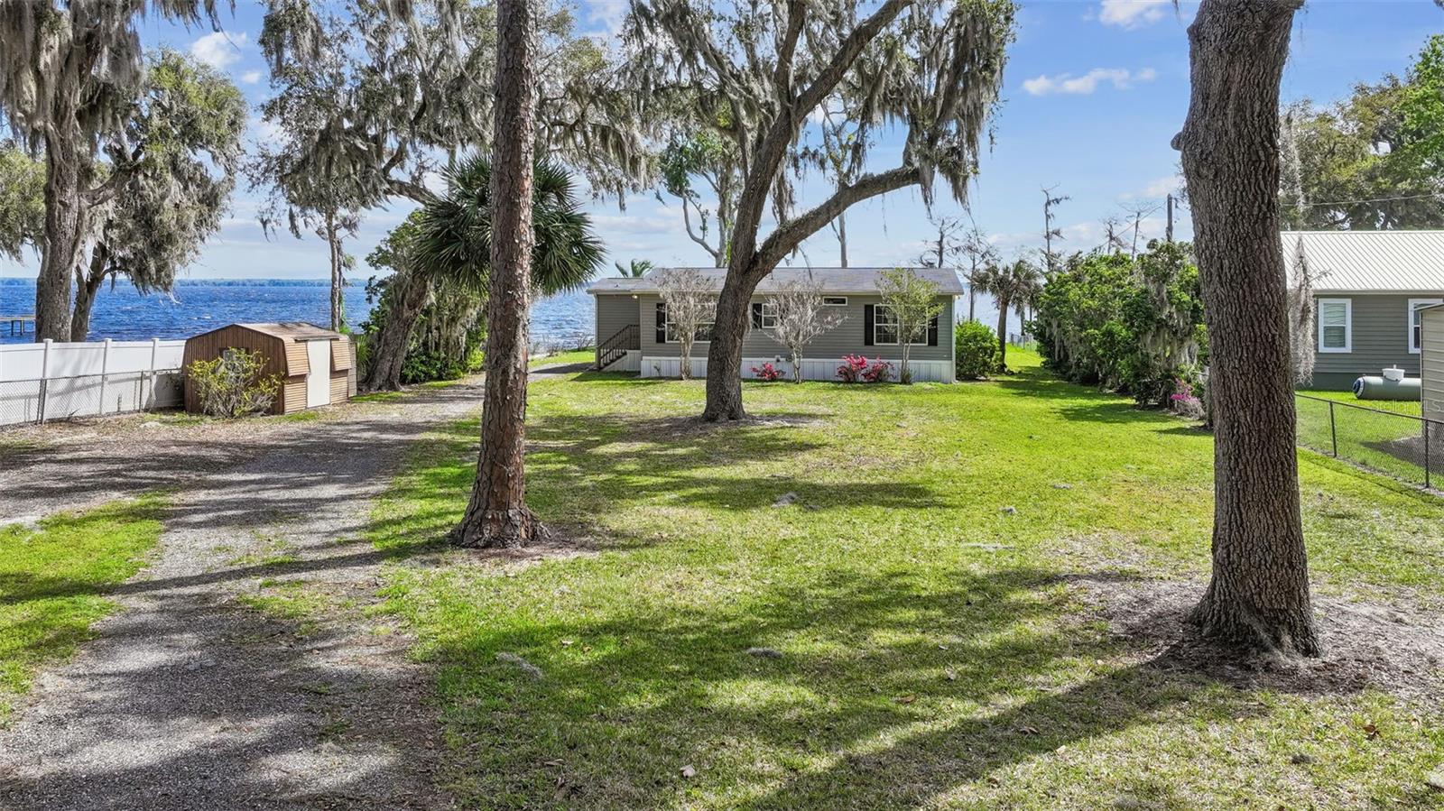 108 SANDRA LN, CRESCENT CITY, FL — photo 44