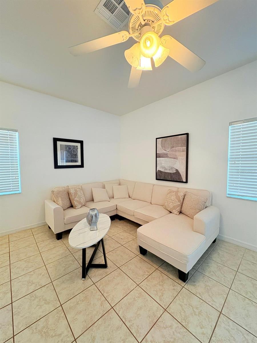 4573 ADA LN, KISSIMMEE, FL — photo 3