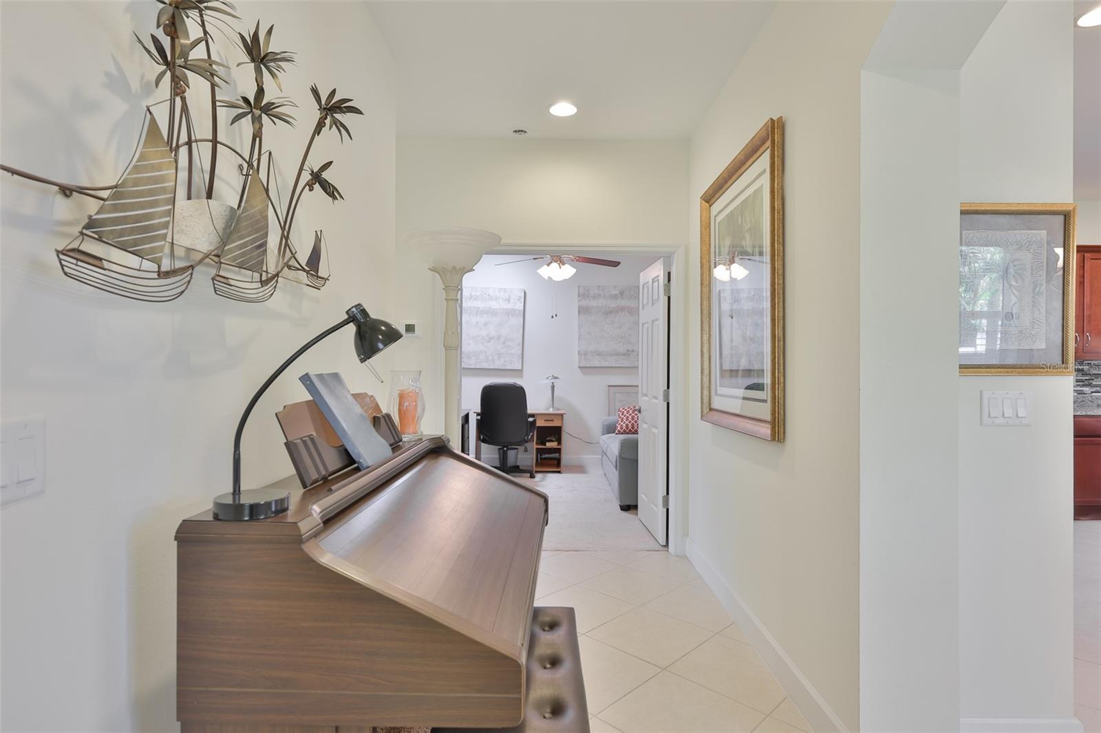 2423 RICHMOND GREENS CT, SUN CITY CENTER, FL — photo 8